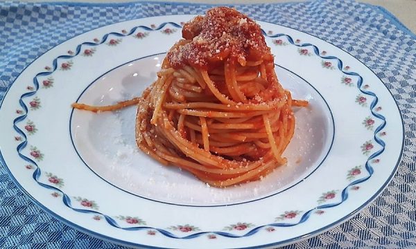 VideoRicetta: Spaghettoni All’Amatriciana
