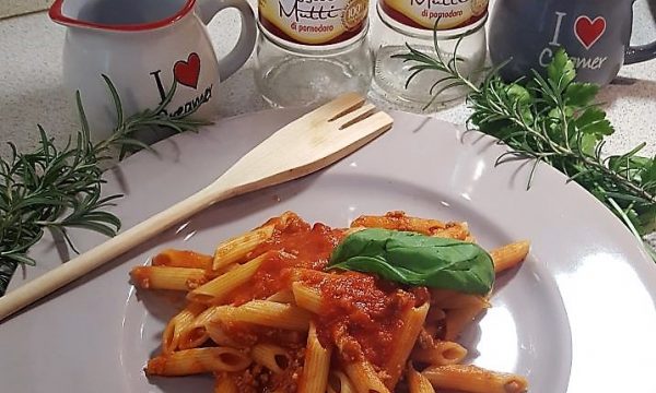 Penne al Ragù e Salsiccia