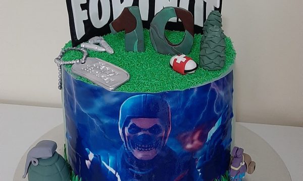 Fortnite Cake