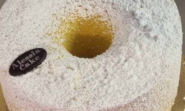 Chiffon Cake – Ciambellone Americano di AlessiaCake –